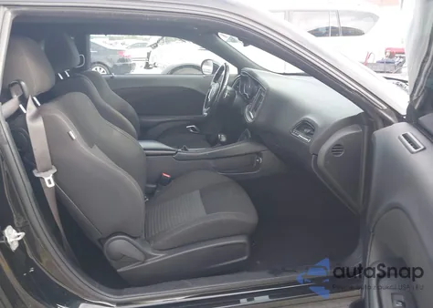 2022 Dodge Challenger Gt z USA, uszkodzony, nr VIN 2C3CDZJG0NH233269